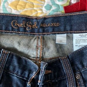 Cruel Girl Relaxed